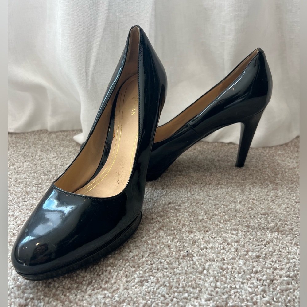 Elegant Black Women's Cole Haan Pumps